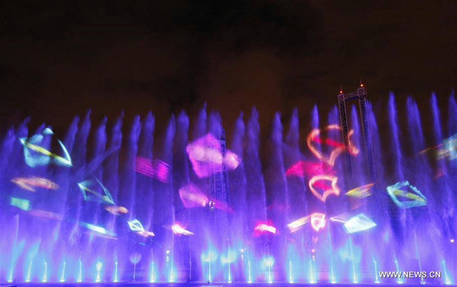 Light and water show creates marvellous visual effect in Shanghai