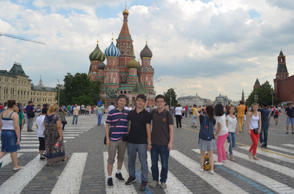 Chinese tourists spend $2 bln in Russia last year