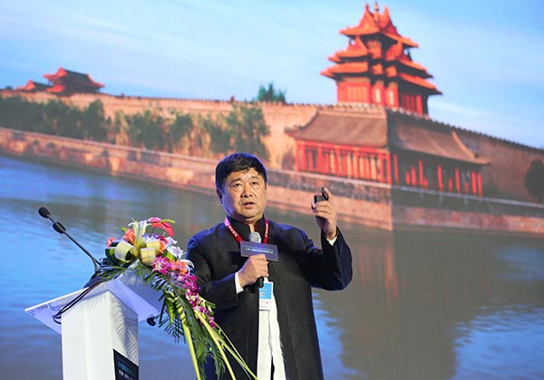 Experts share experience and insight in smart tourism