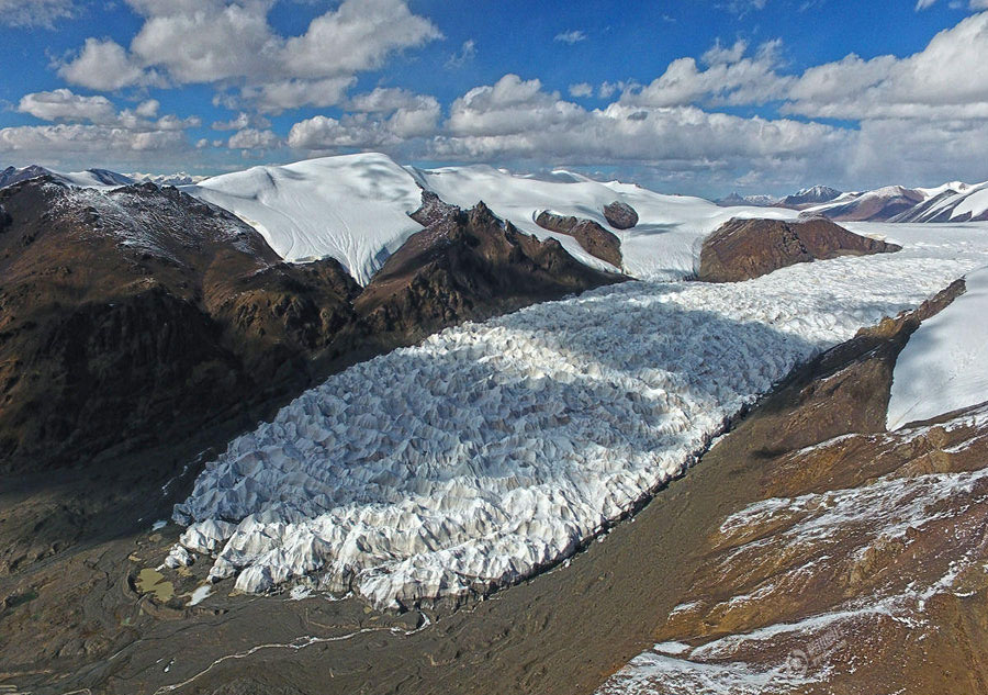 Last 40 years witness a shrinking of 1,200 meters for glacier of Yangtze River source