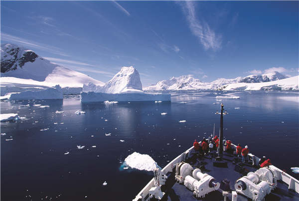 Families cruising along