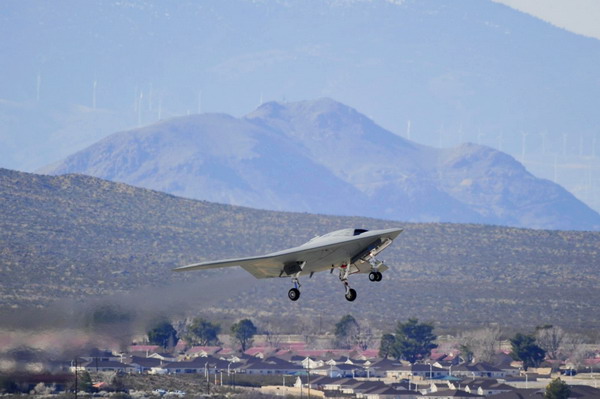US navy unveils unmanned jet
