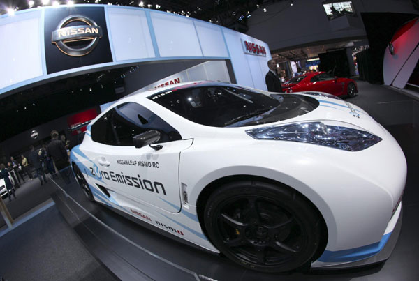 Nissan Leaf all-electric car debuts