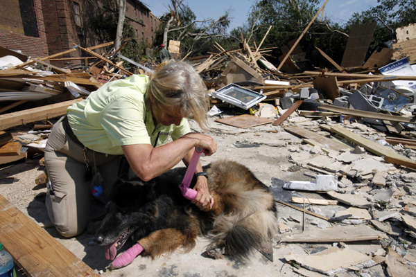 Over 350 killed, thousands homeless in deadly US tornadoes