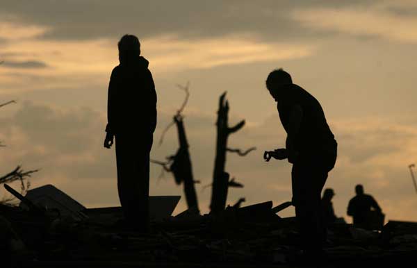 Monster tornado hits US