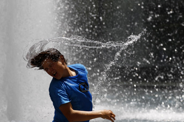 Heat wave bakes large part of US