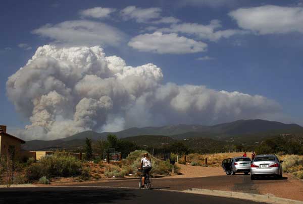Winds to challenge crews battling US wildfires