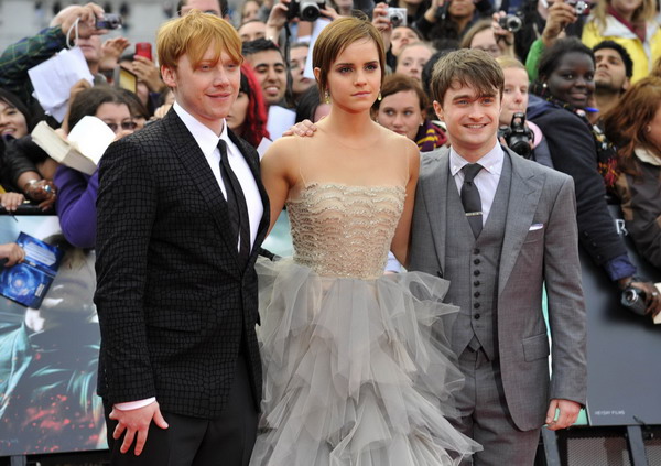 'Potter' finale conjures up $1 billion worldwide