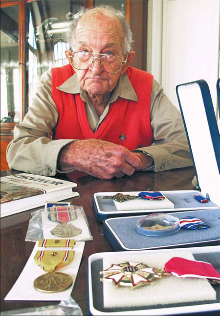 World War II veteran gets his medals after 66-year wait
