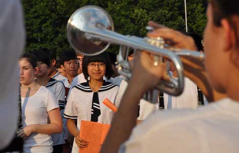 Chinese students visit US in exchange program