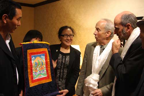 Delegation brings Tibetan culture to US