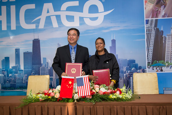 China, Chicago sign tourism pact
