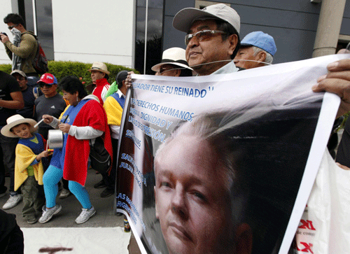 Britain wants to restart Assange talks with Ecuador