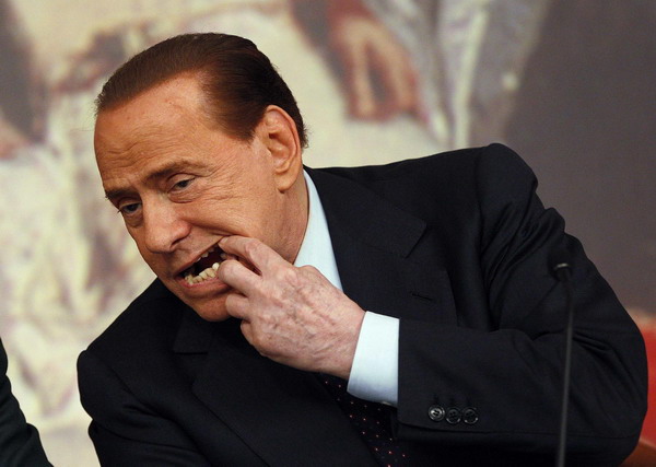 Berlusconi undergoes jaw bone surgery