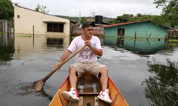 Heavy rains hit Colombian city