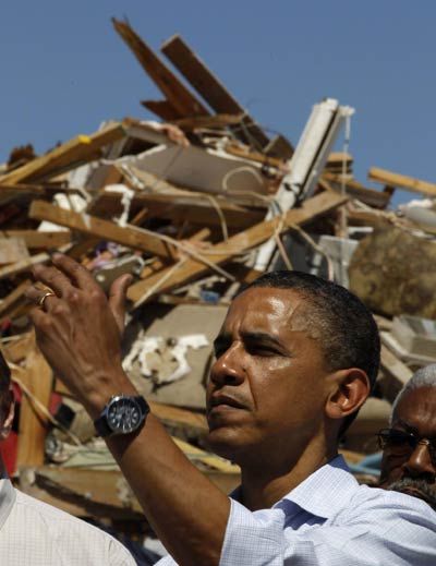 Obama tours storm-ravaged Alabama