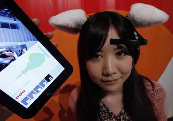 Artificial cat ears react to brainwaves