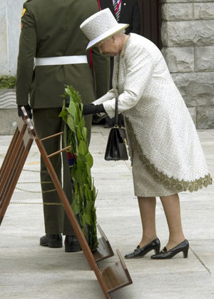 British queen begins historic visit to Ireland