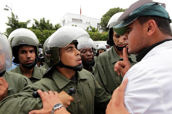 Snapshots: The world in 24 hours, May 25