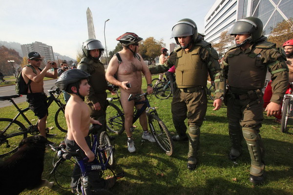 Naked Bike Ride day in Santiago