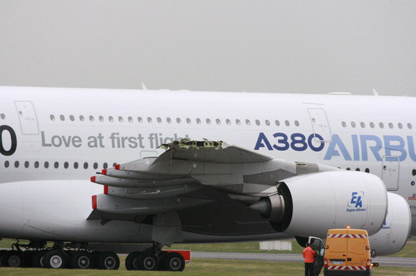 Airbus superjumbo A380 grounded at Paris Air Show