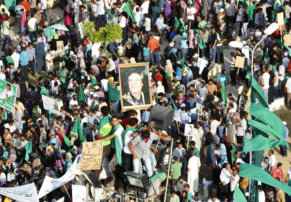 Town rally for Libyan leader Gadhafi