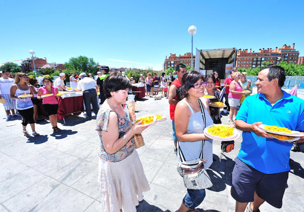 Seafood tempts taste buds at Spanish festival