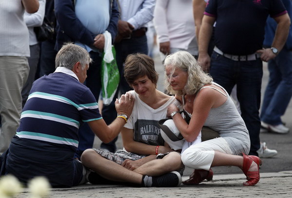 Norway shooter traumatises nation, up to 98 dead