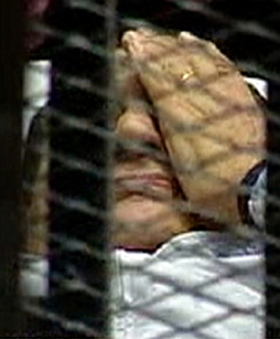 Mubarak's trial starts in Cairo