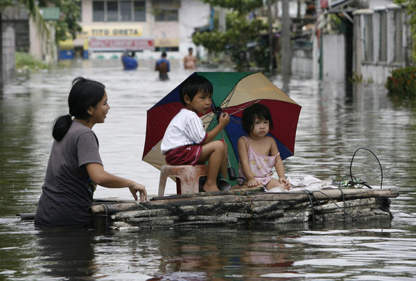 Typhoon Nesat leaves 31 dead in Philippines