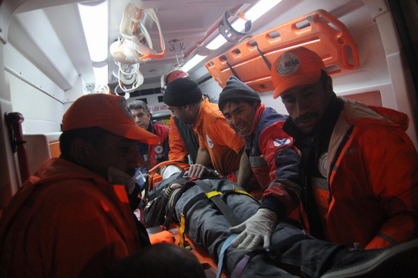 Boy's rescue 5 days after Turkish quake lifts spirits
