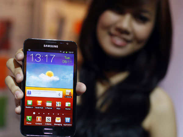 New Samsung android phone shown