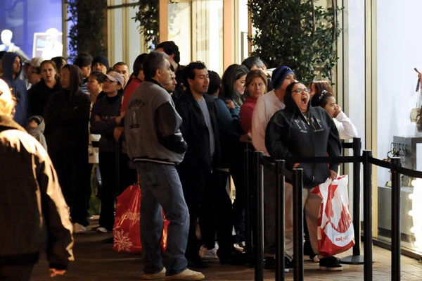Crowds hit US stores for 'Black Friday' deals