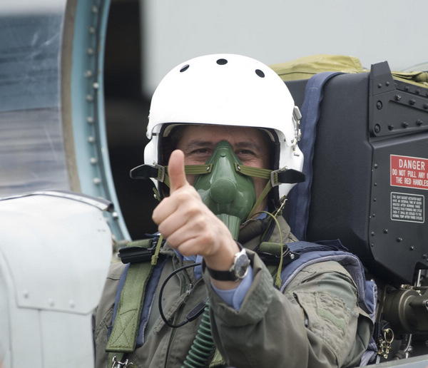 Bolivia's President flies Chinese jet