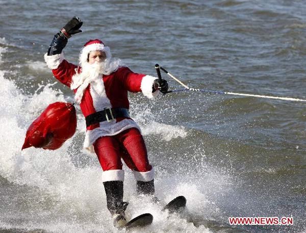 'The Water-Skiing Santa' kicks off in Washington