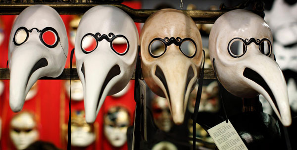 Masks workshop in Venice