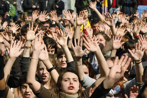 Students, police clash in Barcelona