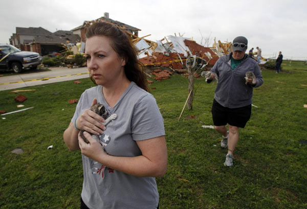 Swarm of tornadoes rip through Texas