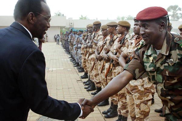 Traore sworn in as Mali's interim president