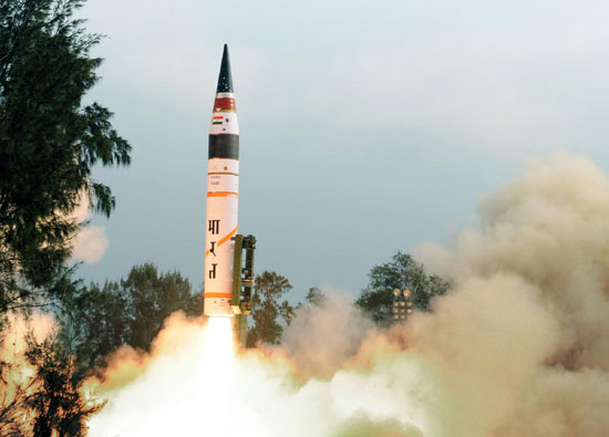 India testfires long-range missile