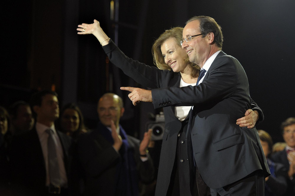 European leaders congratulate Hollande on winning