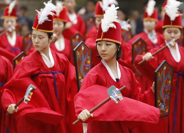 S Korean students honor Confucius