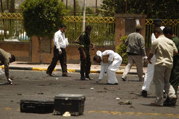 Al-Qaida suicide bomber kills 90 in Yemen