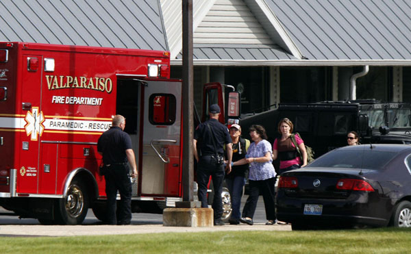Gunman shoots self after hostage released in US