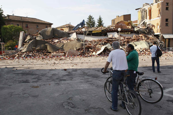 New deadly quake shakes northern Italy