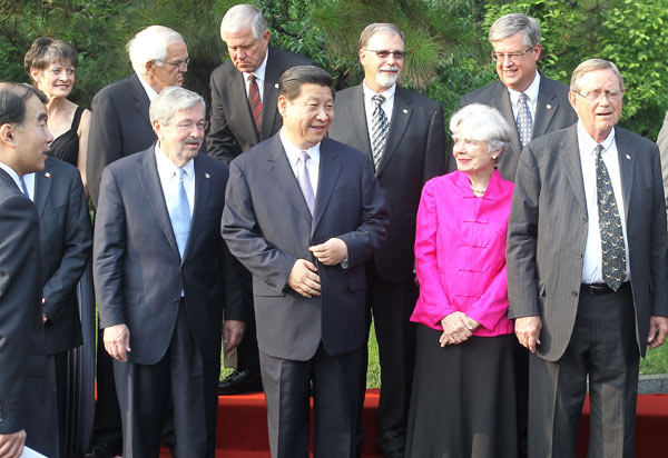 Vice-President Xi greets old Iowan friends
