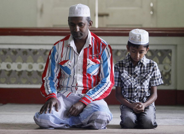 Muslims across world celebrate end of Ramadan Muslims across world celebrate end of Ramadan