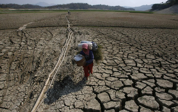 Indonesia suffers from drought