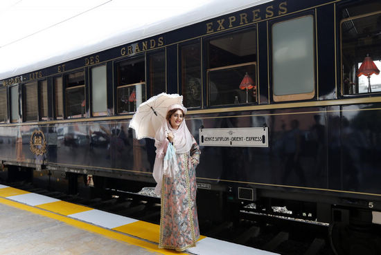 Orient Express train arrives in Istanbul