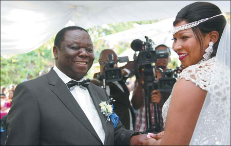 Zimbabwe PM ignores bigamy ruling and weds as a polygamist